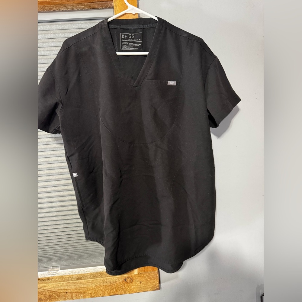 Figs scrub top